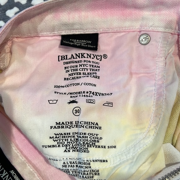 Women’s size 30 BLANKNYC tie-dye jean short.        Style - THE BARROW - Picture 5 of 7